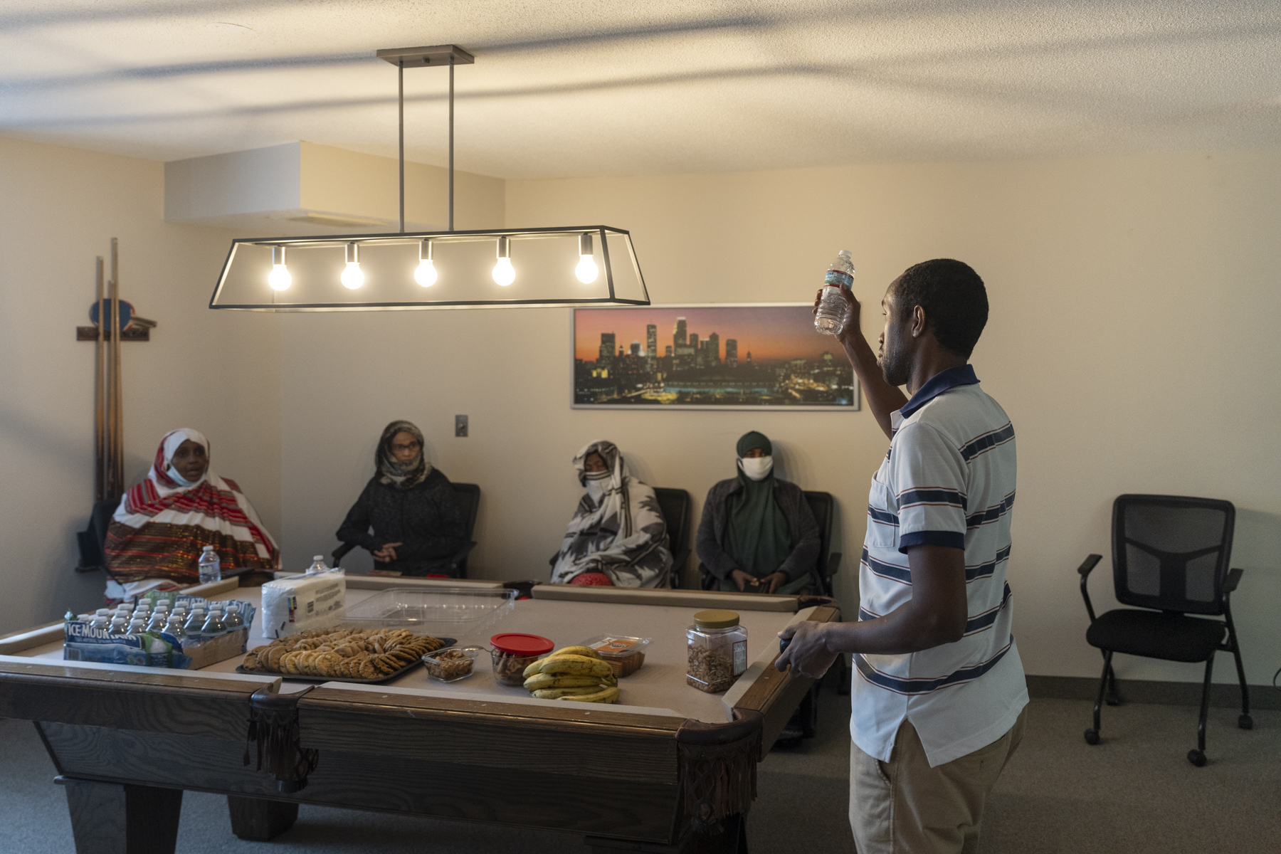 Champions help neighbors recycle in large apartment buildings