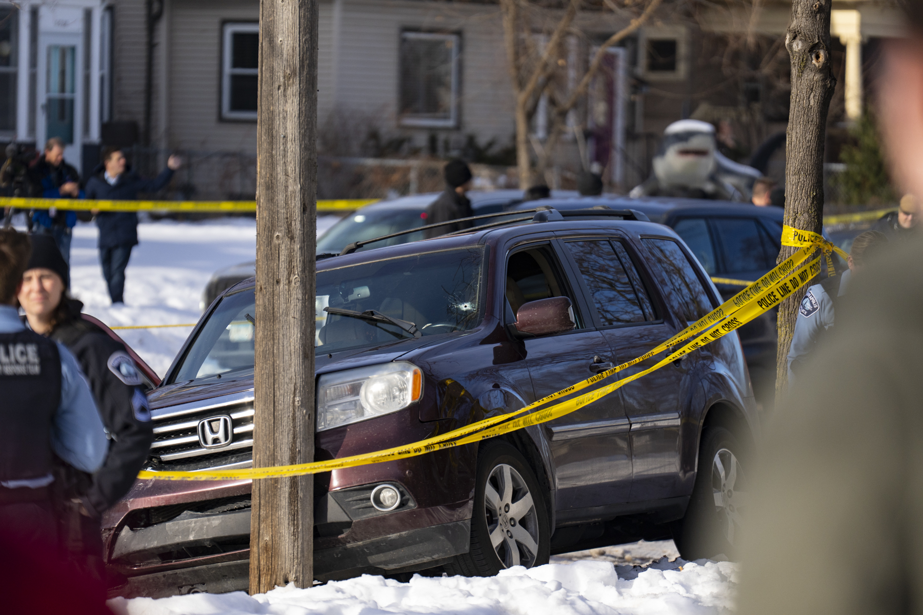 Legal experts disagree whether use of force in ICE shooting was ‘unreasonable’