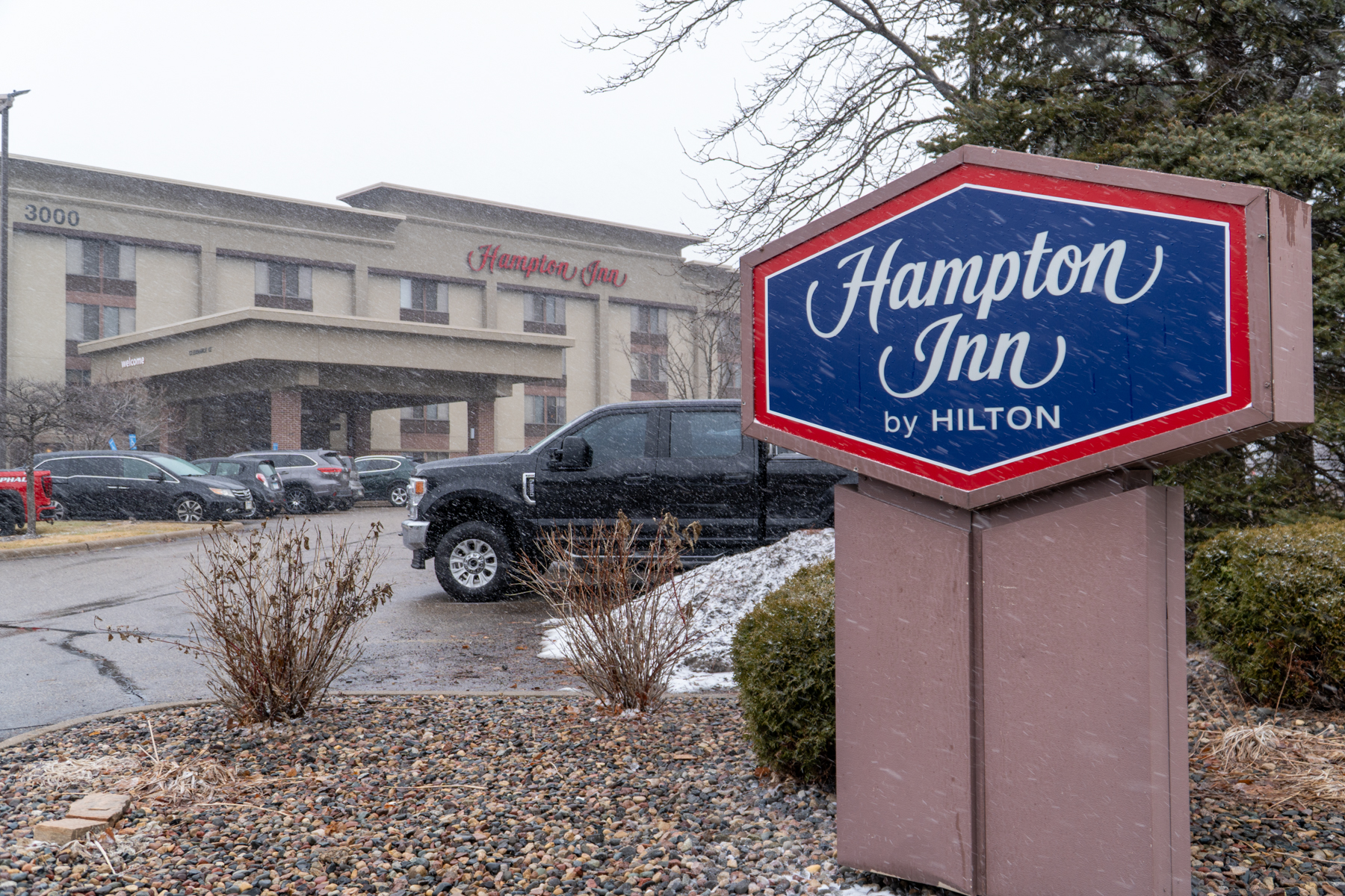 ‘That could have literally killed me’: Bystander recalls night immigration agent accidentally fired gun in Eagan hotel