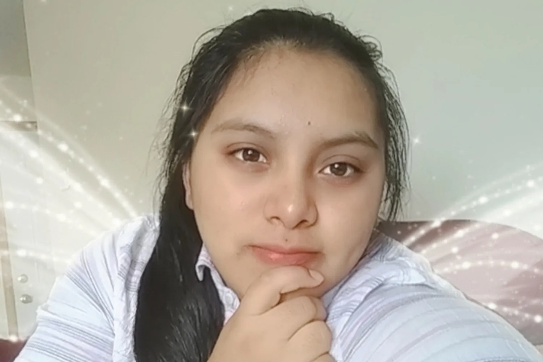 Minnesota Democrats rally around Burnsville woman in federal custody with life-threatening cyst